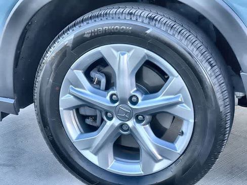 Used 2023 Honda HR-V LX image 9