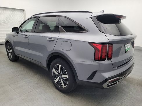 Used 2022 Kia Sorento EX FWD image 3