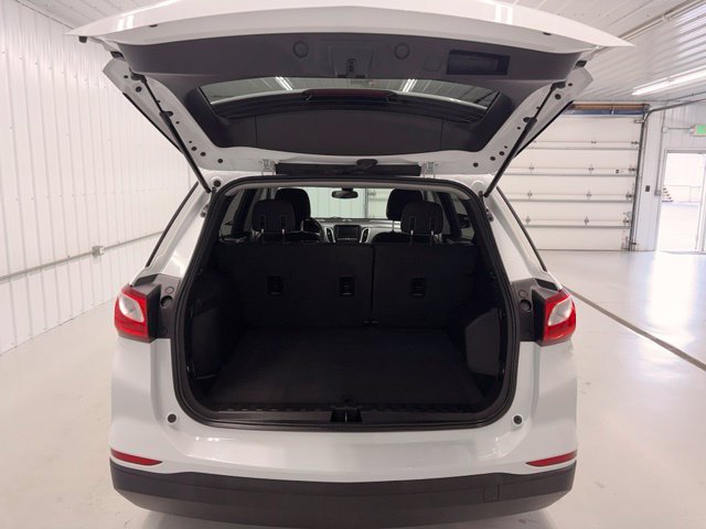 Used 2020 Chevrolet Equinox LS w/ LS Convenience Package AWD/4WD image 5