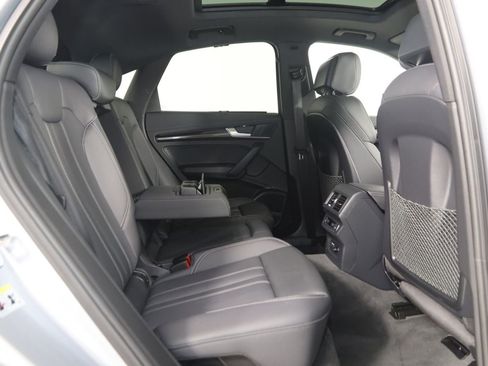 Used 2023 Audi SQ5 Prestige w/ Prestige Package AWD/4WD image 15