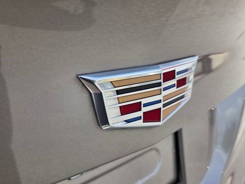 Used 2024 Cadillac XT4 Premium Luxury w/ Technology Package AWD/4WD image 14
