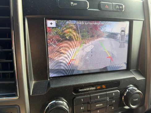 Used 2019 Ford F150 XLT w/ Equipment Group 302A Luxury image 11