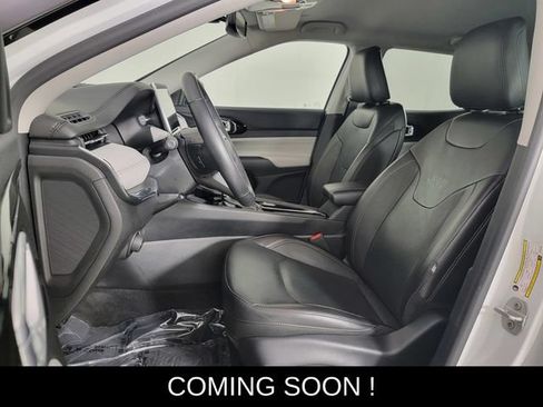 Used 2022 Jeep Compass Limited AWD/4WD image 13