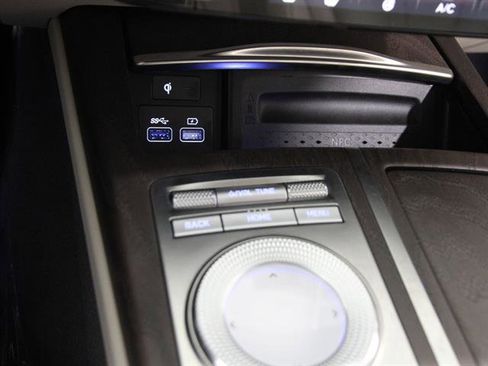 Certified 2022 Genesis G80 2.5T w/ Prestige Package image 17