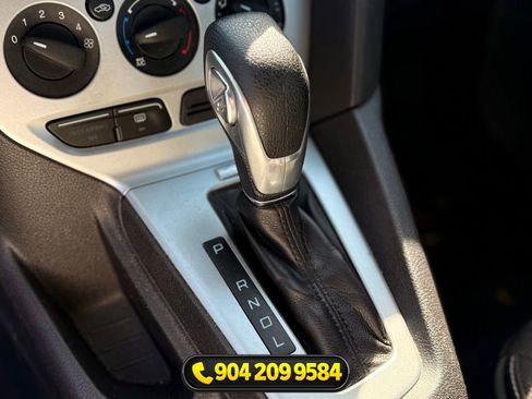Used 2014 Ford Focus SE FWD image 13
