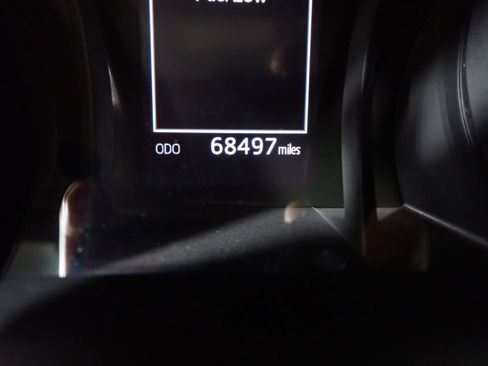 Used 2022 Toyota Camry SE FWD image 42