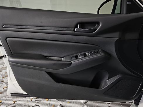 Certified 2023 Nissan Altima 2.5 S FWD image 25