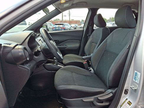 Used 2019 Nissan Kicks S FWD image 16