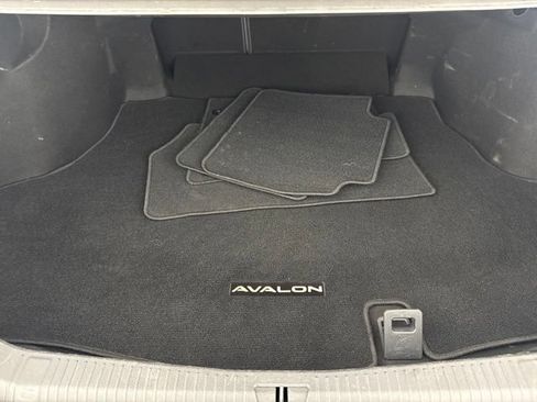 Used 2019 Toyota Avalon Limited w/ Advanced Safety Package FWD image 25