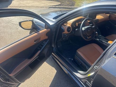 Used 2024 Lexus IS 300 w/ Comfort Package image 11