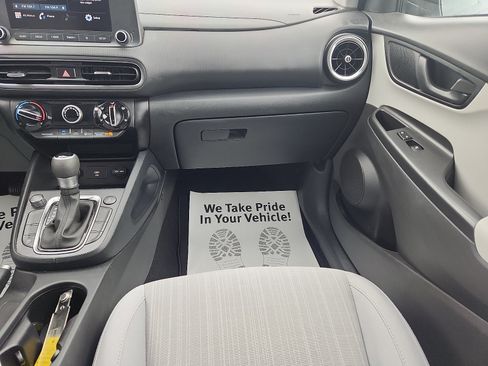 Certified 2023 Hyundai Kona SEL AWD/4WD image 11