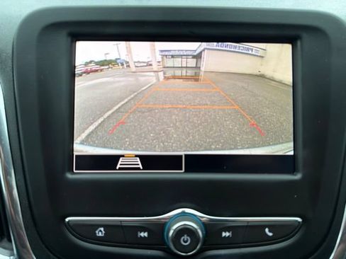 Used 2023 Chevrolet Equinox LT AWD/4WD image 32