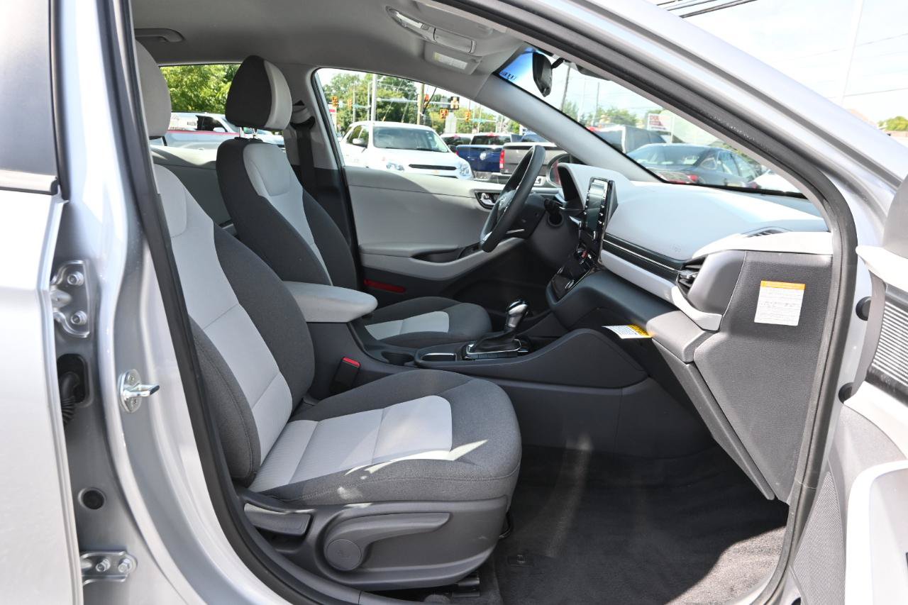 Used 2020 Hyundai Ioniq Blue FWD image 27