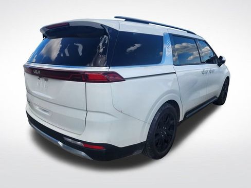 Used 2022 Kia Carnival SX Prestige FWD image 2