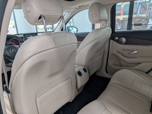 Used 2019 Mercedes-Benz GLC 300 GLC 300 image 12