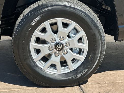New 2026 Toyota Tacoma SR5 RWD image 33