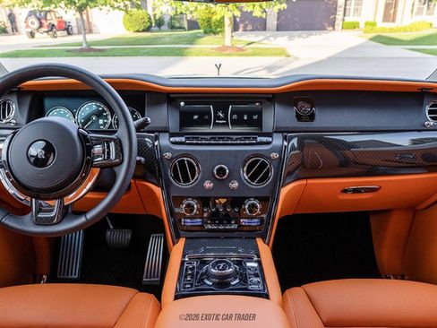 Used 2023 Rolls-Royce Cullinan Black Badge AWD/4WD image 98