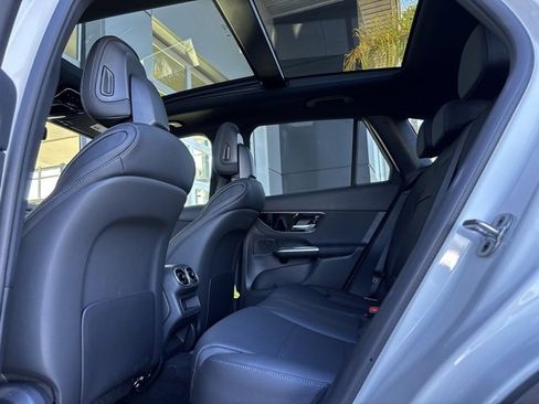 Used 2026 Mercedes-Benz GLC 300 4MATIC image 22