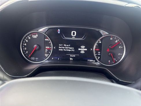 Used 2022 Chevrolet Blazer RS w/ Enhanced Convenience Package FWD image 11