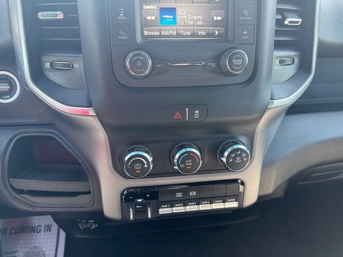Used 2024 RAM 3500 SLT w/ Quick Order Package 2YG SLT AWD/4WD image 33