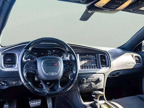 Used 2019 Dodge Charger GT w/ Blacktop Package image 7