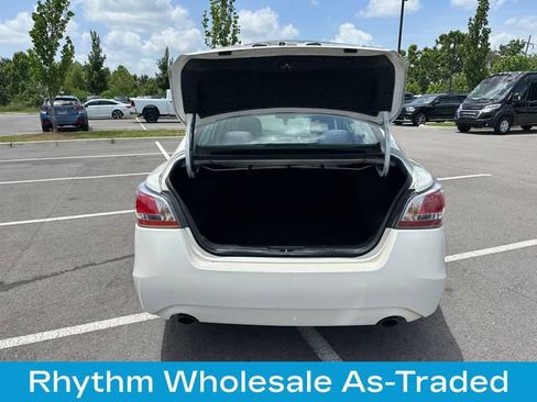 Used 2014 Nissan Altima 2.5 SV FWD image 15
