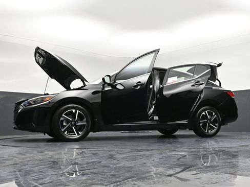 Certified 2025 Nissan Sentra SV image 36