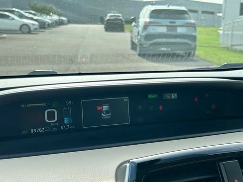 Used 2021 Toyota Prius LE FWD image 29