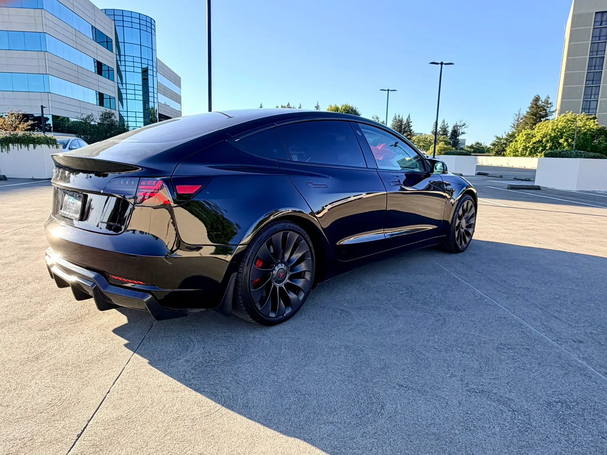 Used 2018 Tesla Model 3 Mid Range RWD image 5