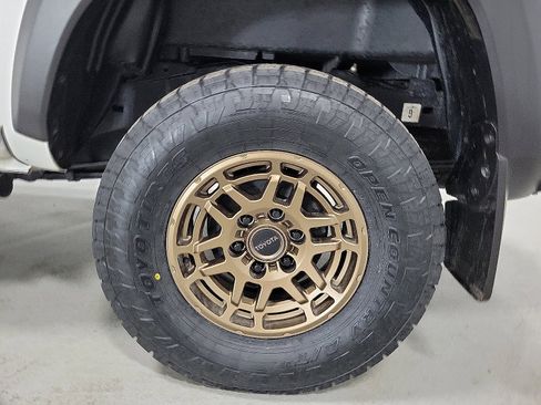Certified 2023 Toyota Tacoma Trail Edition image 8