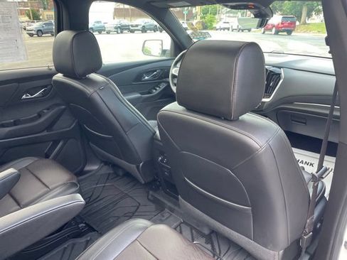 Used 2023 Chevrolet Traverse High Country w/ LPO, Floor Liner Package FWD image 44