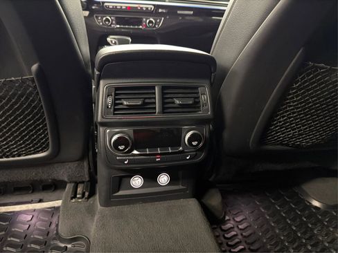 Used 2018 Audi Q7 3.0T Prestige w/ Prestige Package image 36