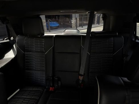 Used 2024 Cadillac Escalade Sport Platinum w/ LPO, Floor Liner Package AWD/4WD image 28