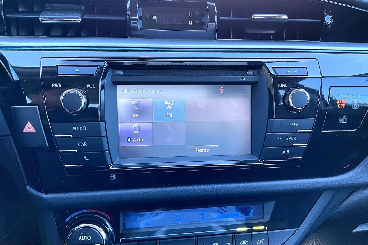 Used 2016 Toyota Corolla S FWD image 31