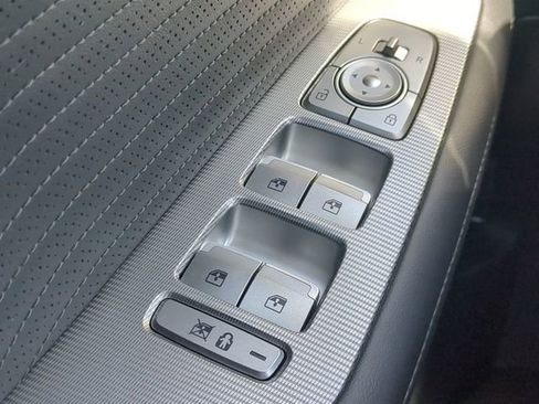 Used 2023 Hyundai Palisade Calligraphy image 24