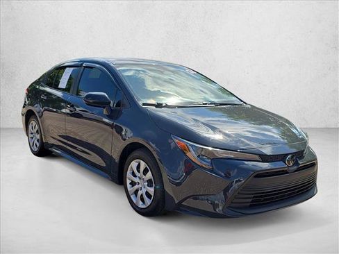Used 2024 Toyota Corolla LE FWD image 3