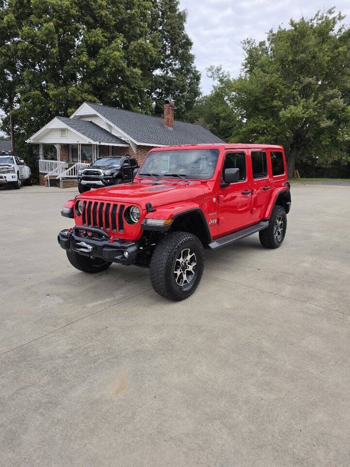 Used 2018 Jeep Wrangler Unlimited Sahara AWD/4WD image 1