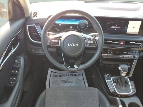 Used 2024 Kia Seltos S FWD image 5
