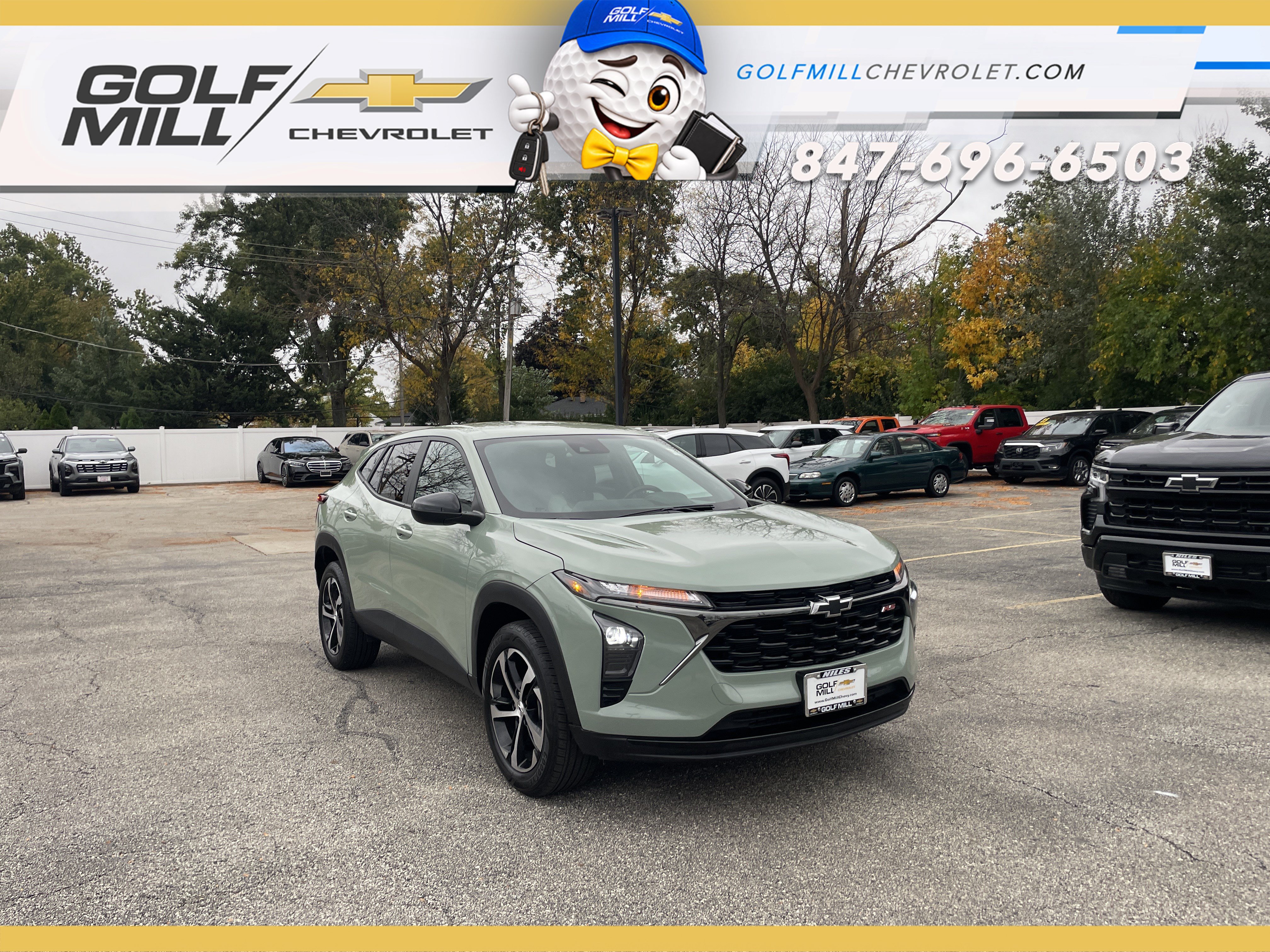 Used 2024 Chevrolet Trax RS w/ Driver Confidence Package FWD image 3