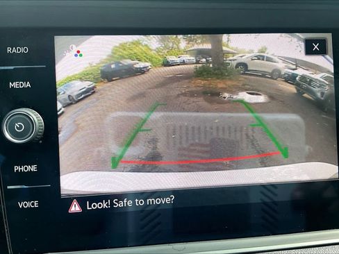 Certified 2023 Volkswagen Jetta GLI Autobahn image 27