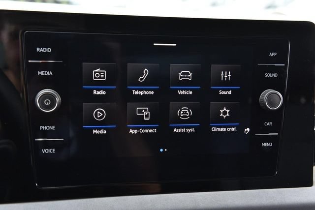 Used 2025 Volkswagen Jetta SE FWD image 14