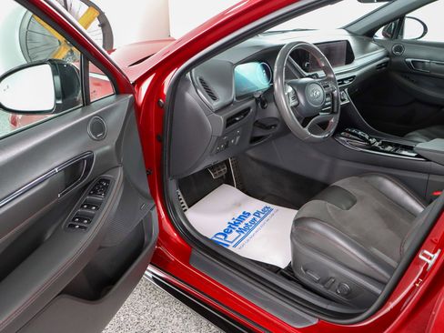 Used 2023 Hyundai Sonata N Line image 3