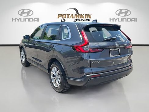 Used 2024 Honda CR-V LX image 7