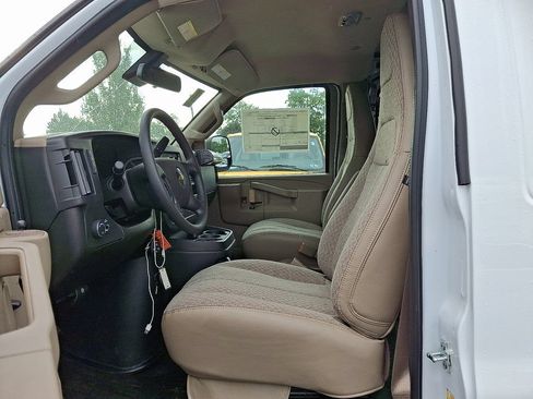 New 2025 Chevrolet Express 3500 w/ Driver Convenience Package RWD image 10