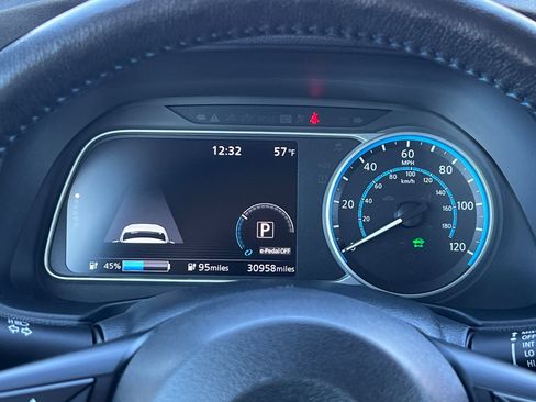 Used 2023 Nissan Leaf SV Plus image 25