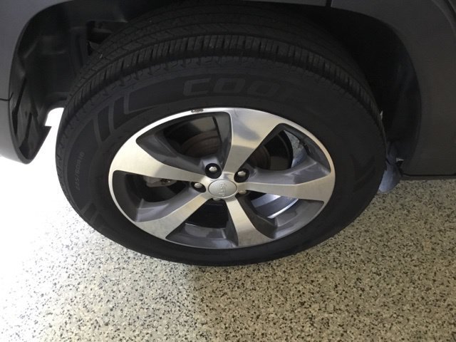 Used 2019 Jeep Cherokee Limited AWD/4WD image 22