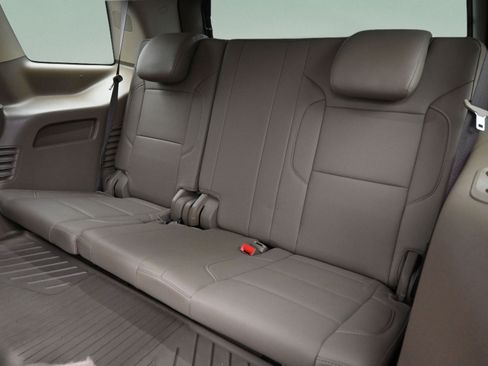 Used 2020 Chevrolet Tahoe Premier RWD image 25