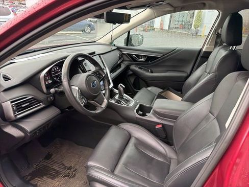 Used 2023 Subaru Outback Touring image 4