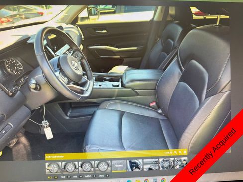 Used 2023 Nissan Pathfinder SL w/ SL Premium Package AWD/4WD image 10