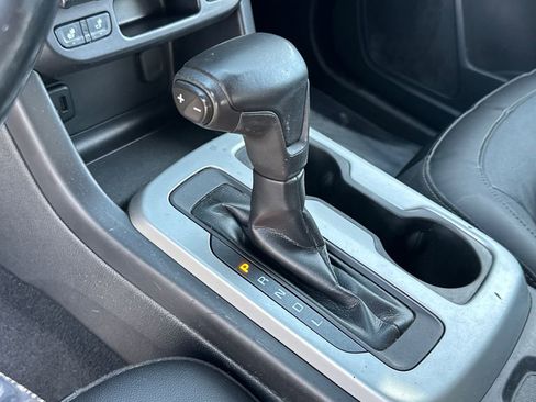 Used 2019 Chevrolet Colorado ZR2 image 27